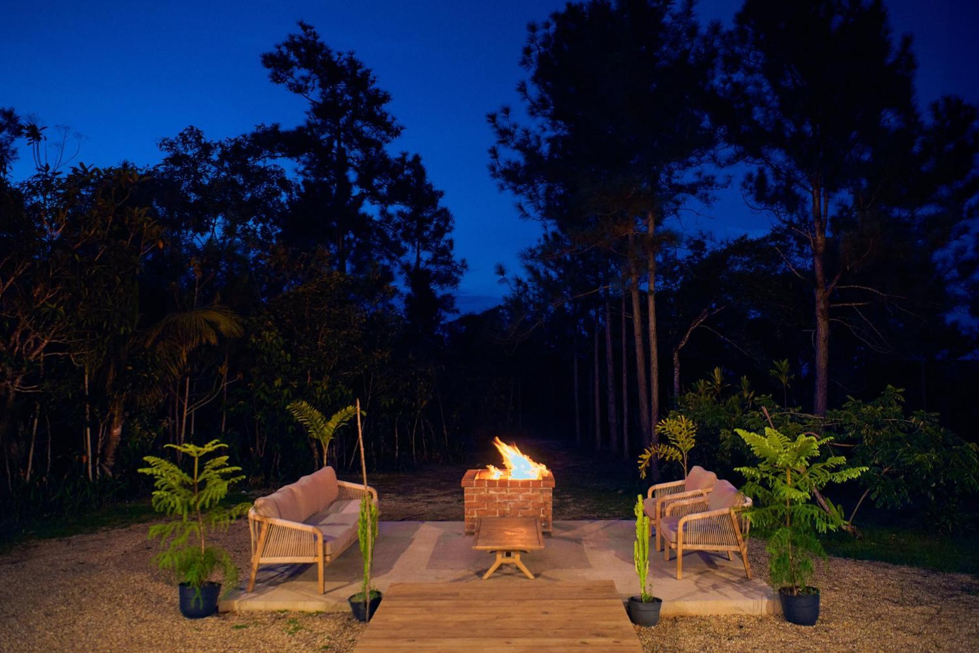 Hidden Valley Wilderness Lodge Blancaneau Buitenkant foto