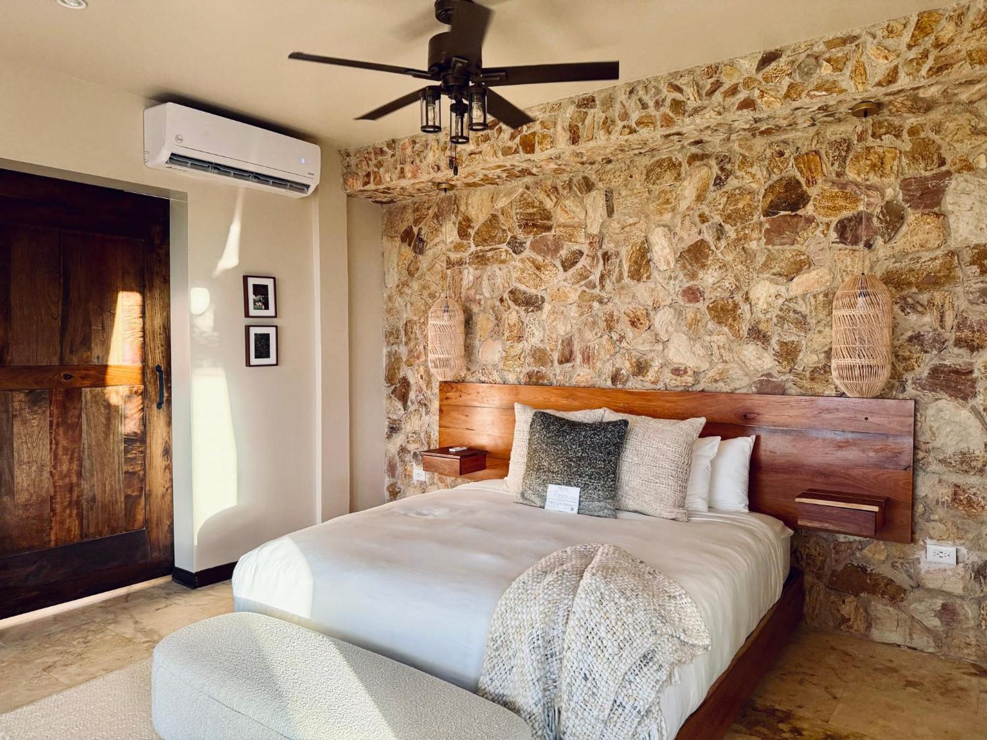 Hidden Valley Wilderness Lodge Blancaneau Buitenkant foto