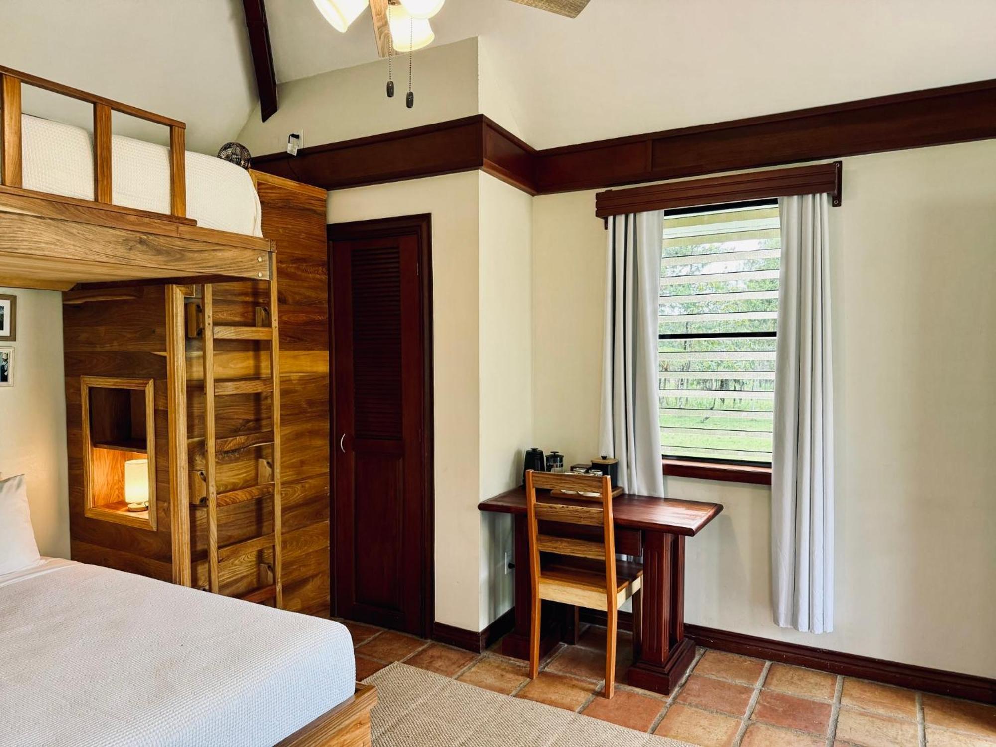 Hidden Valley Wilderness Lodge Blancaneau Buitenkant foto