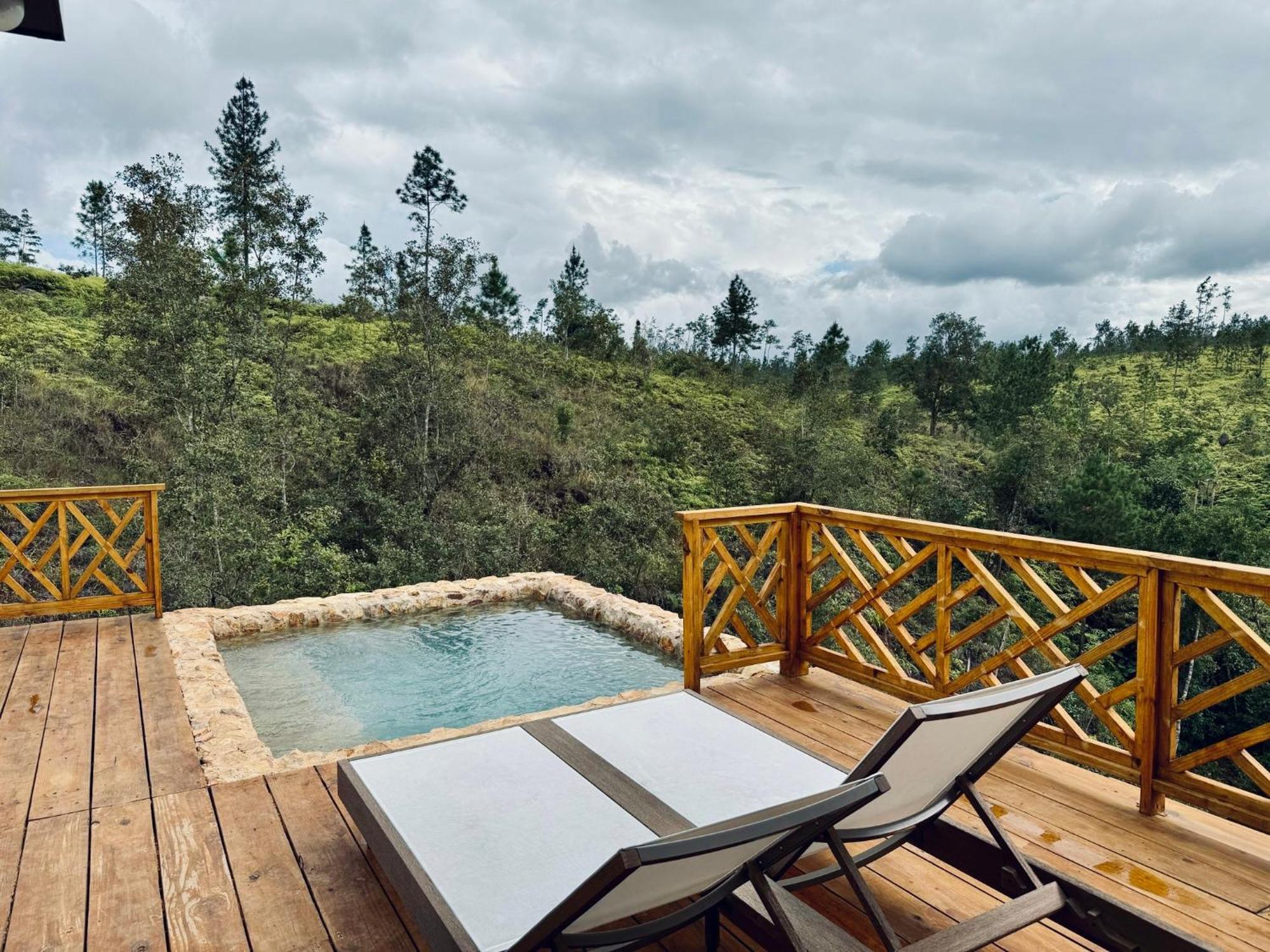 Hidden Valley Wilderness Lodge Blancaneau Buitenkant foto