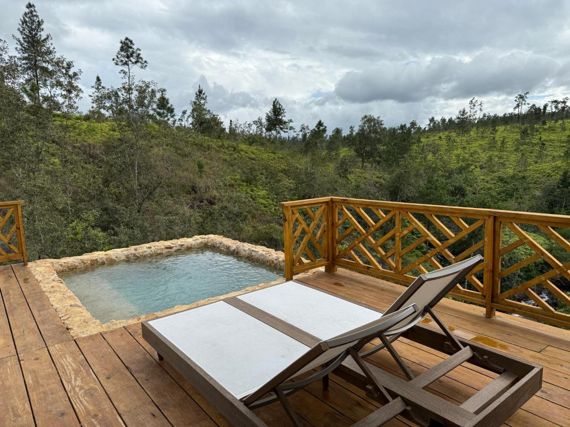 Hidden Valley Wilderness Lodge Blancaneau Buitenkant foto